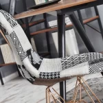 Oblazinjen jedilni stol Frida Patchwork 3