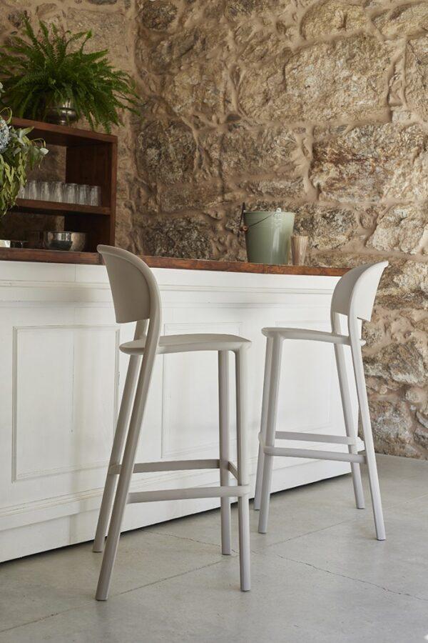 Plastičen gostinski barski stol Trena Stool - Image 11