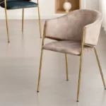 Oblazinjen jedilni stol Panos 17